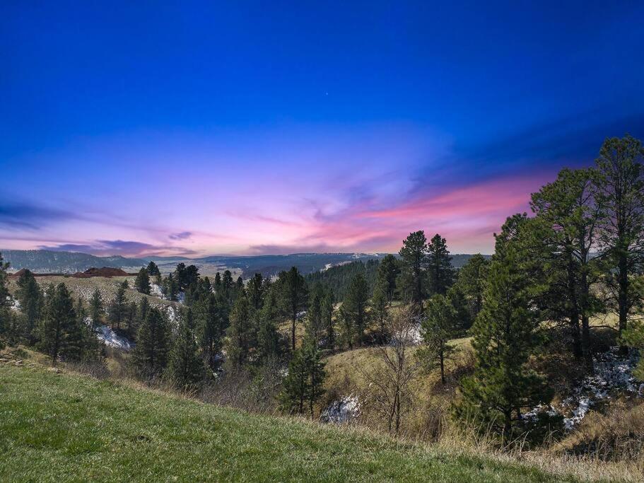 Unique Barn Stay Close To The Hills Rapid City Esterno foto