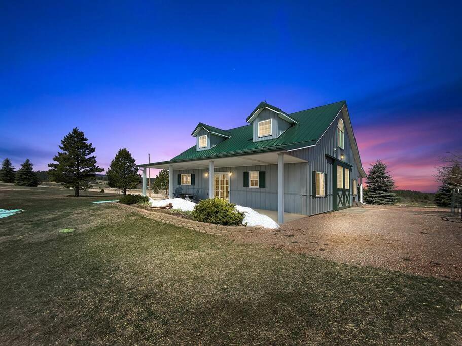 Unique Barn Stay Close To The Hills Rapid City Esterno foto